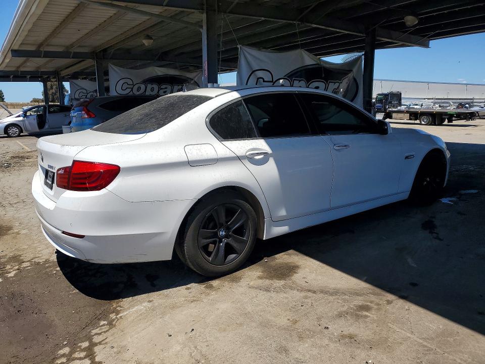 57025586 :رقم المزاد ، WBAXG5C52DD230181 vin ، 2013 Bmw 528 مزاد بيع