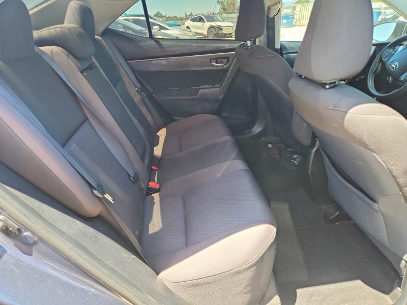 54878336 :رقم المزاد ، 5YFBURHE6HP709907 vin ، 2017 Toyota Corolla مزاد بيع