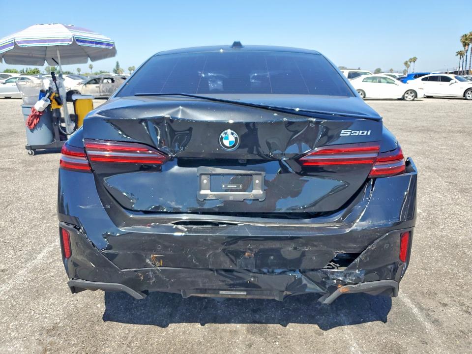 57034646 :رقم المزاد ، WBA43FJ09RCS16495 vin ، 2024 Bmw 530 مزاد بيع
