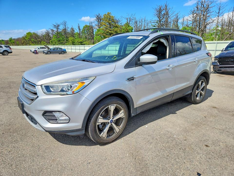 2017 Ford Escape მანქანა იყიდება აუქციონზე, vin: 1FMCU9GD6HUE61637, აუქციონის ნომერი: 55532886