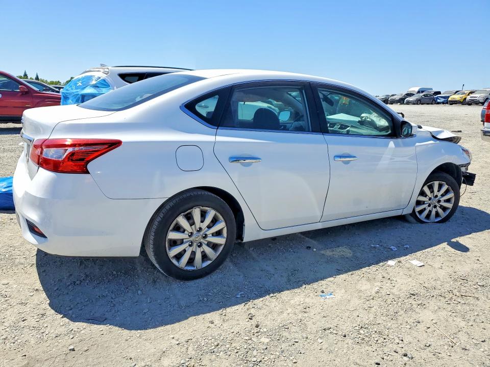 58491166 :رقم المزاد ، 3N1AB7AP4JY311380 vin ، 2018 Nissan Sentra مزاد بيع
