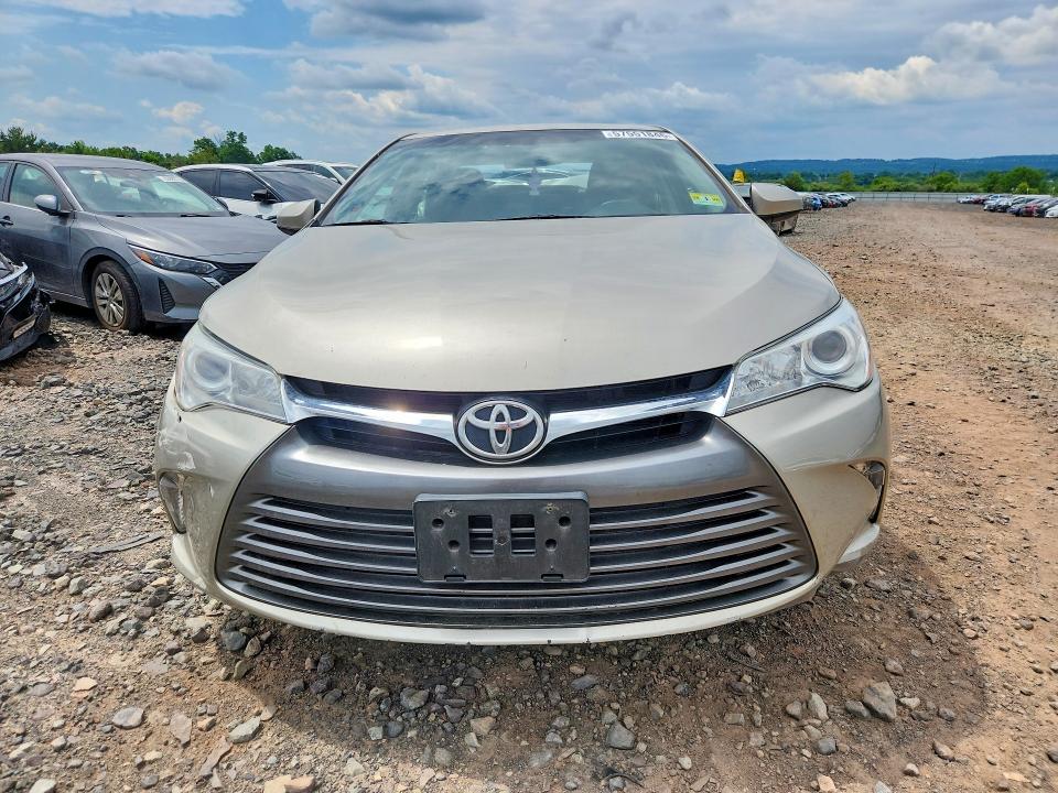 2016 Toyota Camry მანქანა იყიდება აუქციონზე, vin: 4T4BF1FK7GR560107, აუქციონის ნომერი: 57551846