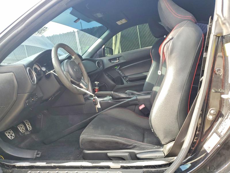58421946 :رقم المزاد ، JF1ZNAA13F9700059 vin ، 2015 Scion Fr-s مزاد بيع