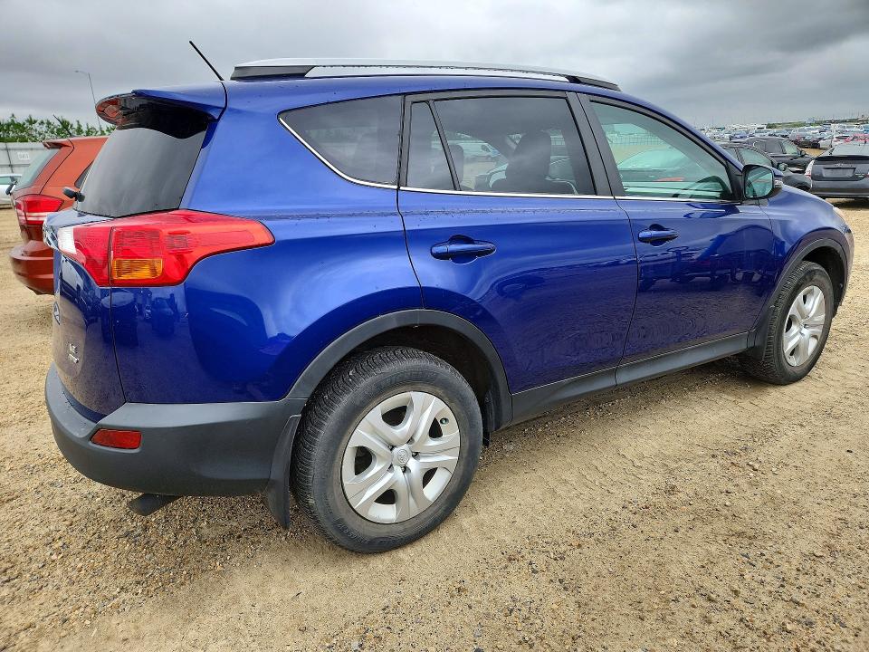 Продажа на аукционе авто 2015 Toyota Rav4, vin: 2T3BFREV1FW240372, номер лота: 57137046