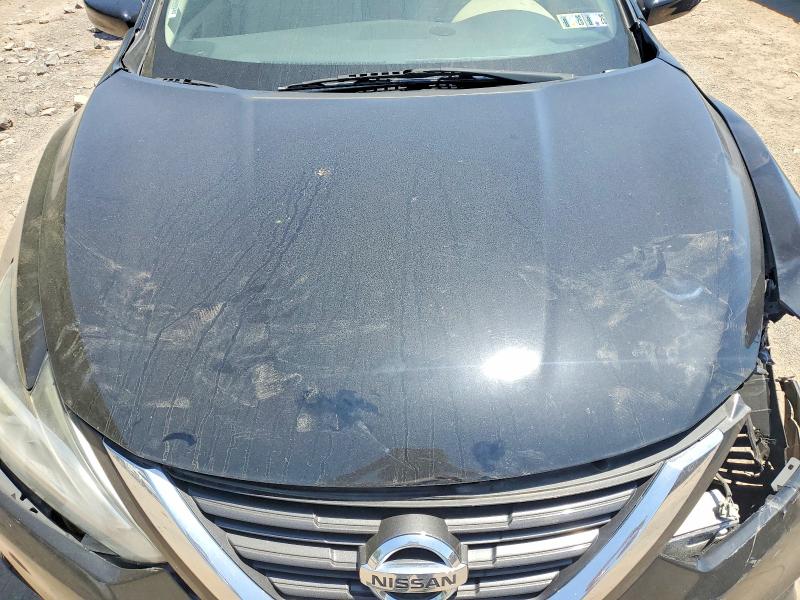 2017 Nissan Altima მანქანა იყიდება აუქციონზე, vin: 1N4AL3AP8HC138698, აუქციონის ნომერი: 56049776
