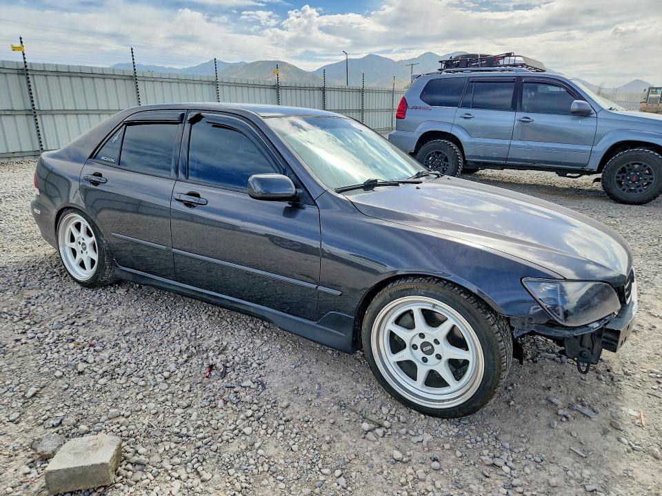 56486076 :رقم المزاد ، JTHBD192040081464 vin ، 2004 Lexus Is مزاد بيع