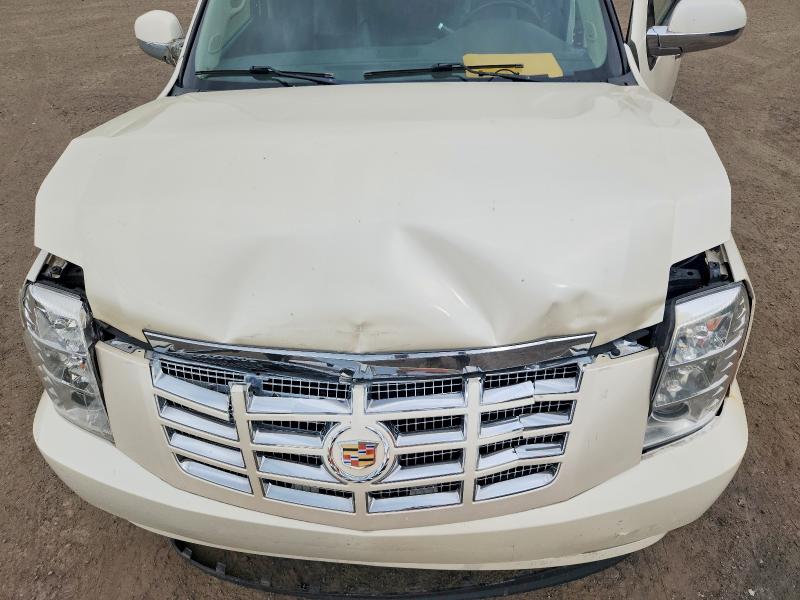 2011 Cadillac Escalade მანქანა იყიდება აუქციონზე, vin: 1GYS4BEF4BR230297, აუქციონის ნომერი: 56808586