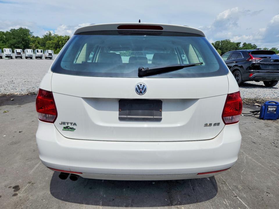 57496936 :رقم المزاد ، 3VWPZ7AJ0BM605122 vin ، 2011 Volkswagen Jetta مزاد بيع
