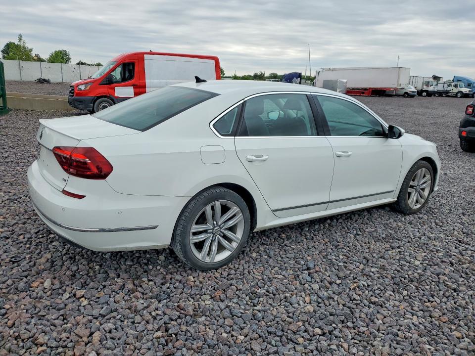 Продаж на аукціоні авто 2017 Volkswagen Passat, vin: 1VWCT7A34HC002198, номер лоту: 55380616