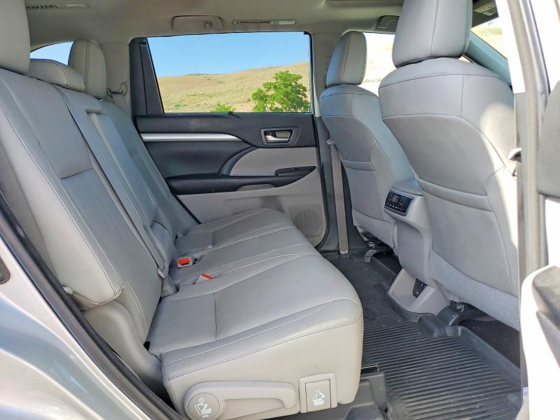 Aukcja sprzedaży 2018 Toyota Highlander, vin: 5TDJZRFH1JS560362, numer aukcji: 57554216