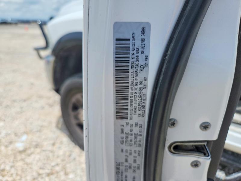 56334896 :رقم المزاد ، 3C6UR5HL6JG222405 vin ، 2018 Ram 2500 مزاد بيع