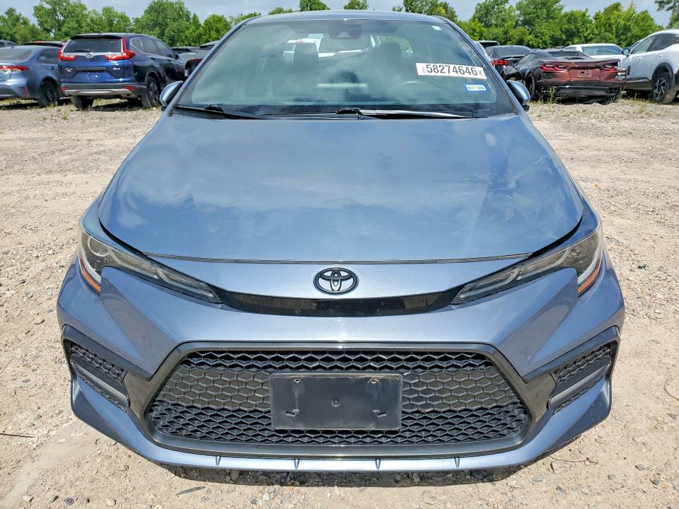 58274646 :رقم المزاد ، 5YFS4MCEXNP118873 vin ، 2022 Toyota Corolla مزاد بيع