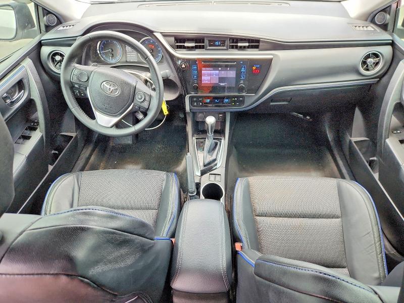 Продаж на аукціоні авто 2018 Toyota Corolla, vin: 5YFBURHE6JP806997, номер лоту: 57948826
