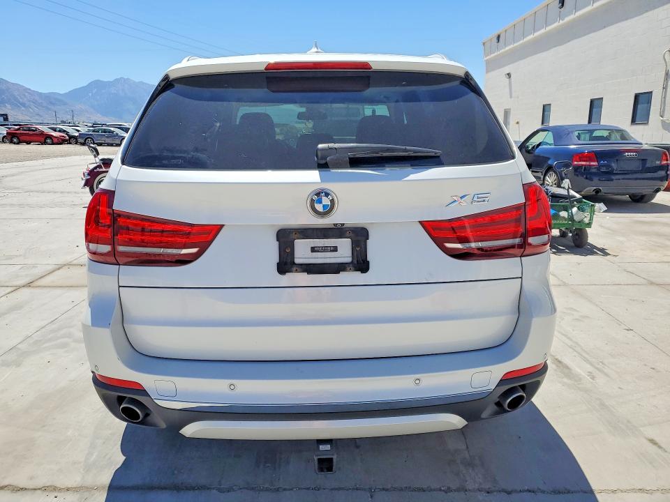 57228906 :رقم المزاد ، 5UXKR0C53F0K64858 vin ، 2015 Bmw X5 مزاد بيع
