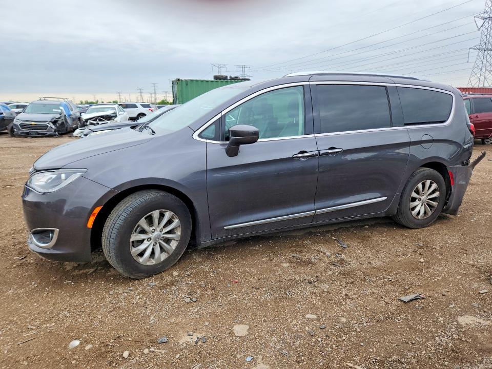 Продажа на аукционе авто 2018 Chrysler Pacifica, vin: 2C4RC1EG1JR257329, номер лота: 55122056