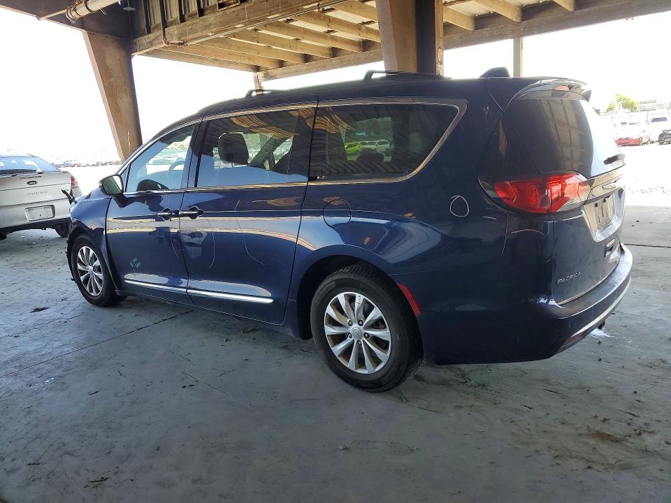Продаж на аукціоні авто 2017 Chrysler Pacifica, vin: 2C4RC1BGXHR719935, номер лоту: 56106186