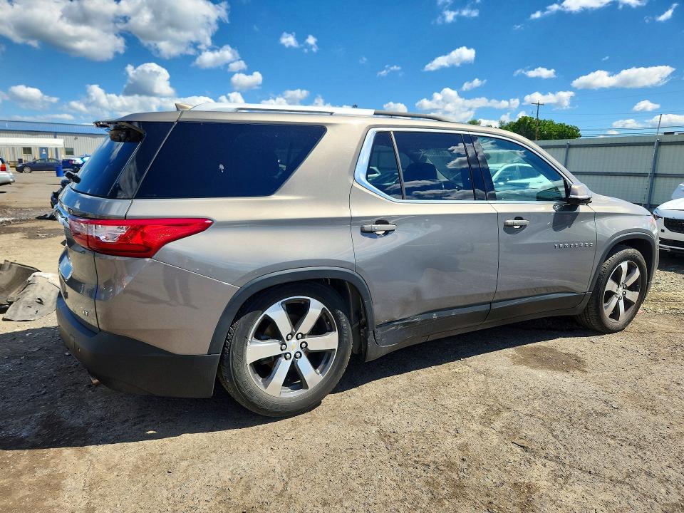 57003006 :رقم المزاد ، 1GNEVHKW2JJ271006 vin ، 2018 Chevrolet Traverse مزاد بيع