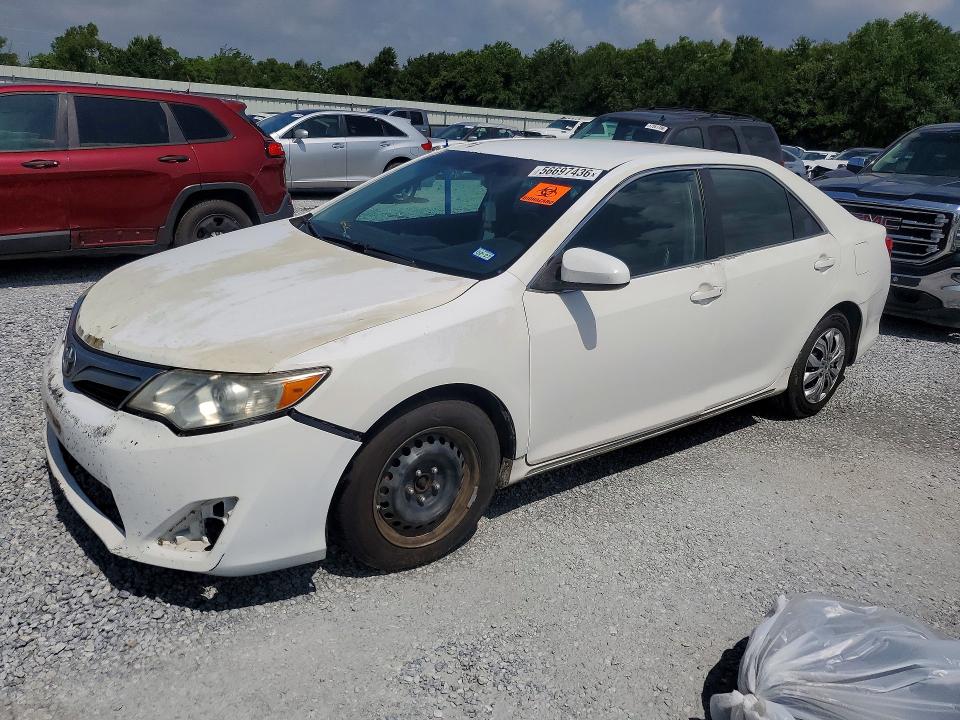 56697436 :رقم المزاد ، 4T4BF1FK9ER426986 vin ، 2014 Toyota Camry مزاد بيع