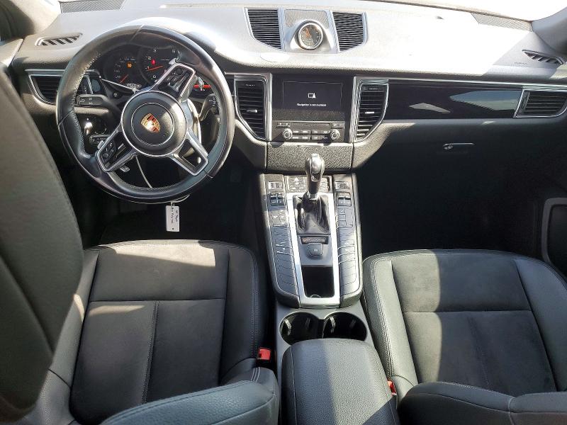 57122686 :رقم المزاد ، WP1AA2A58JLB21543 vin ، 2018 Porsche Macan مزاد بيع