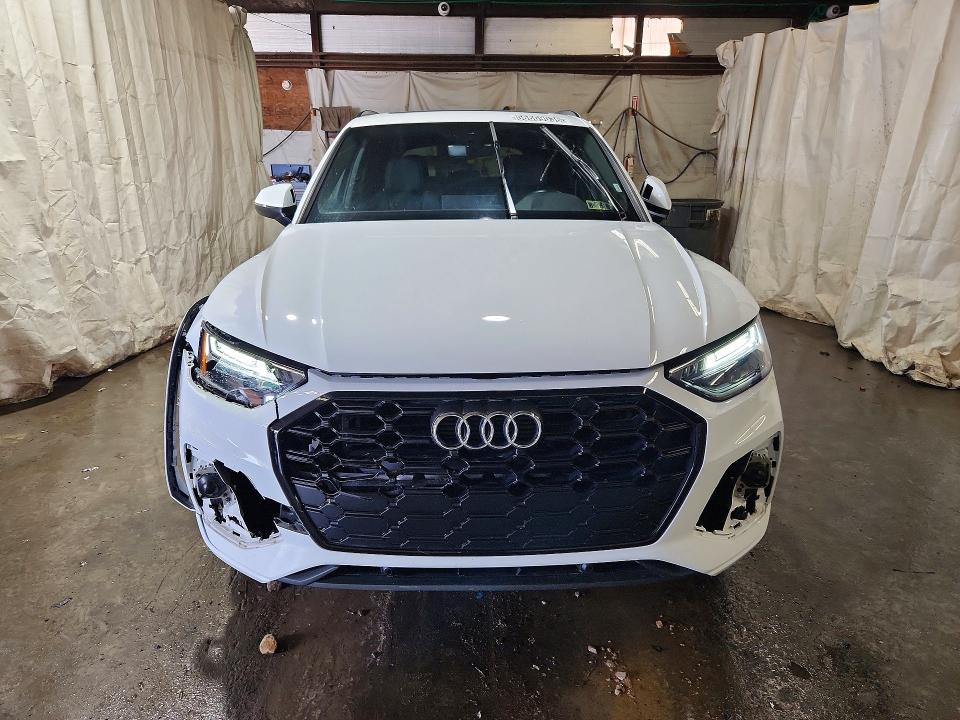 56669036 :رقم المزاد ، WA1GAAFY8S2020447 vin ، 2025 Audi Q5 مزاد بيع
