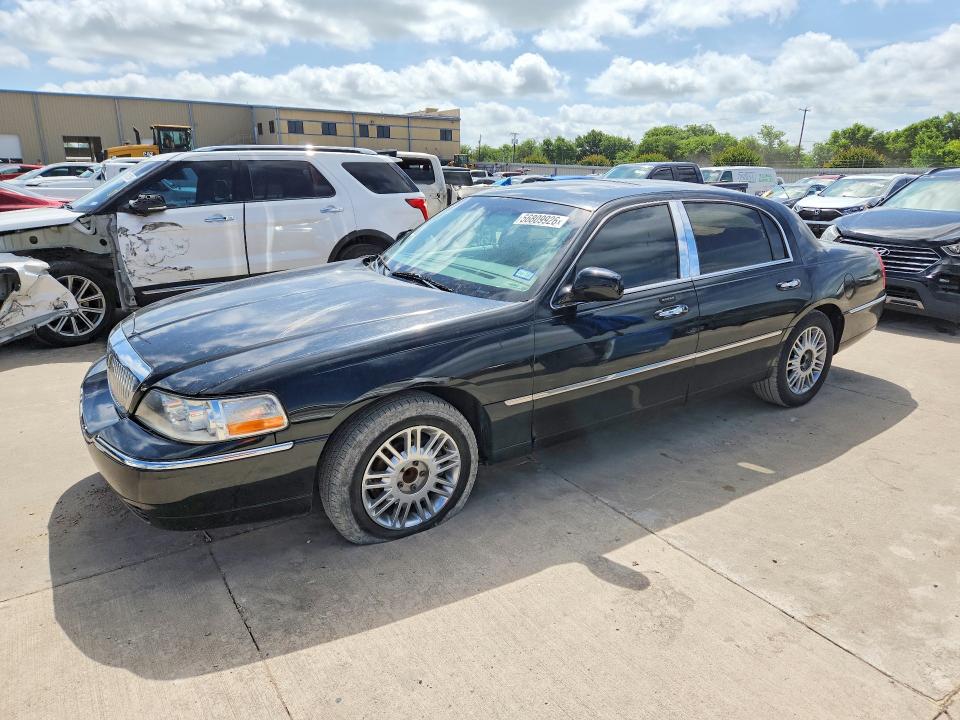 Продаж на аукціоні авто 2006 Lincoln Town Car, vin: 1LNHM83V36Y647334, номер лоту: 56809926