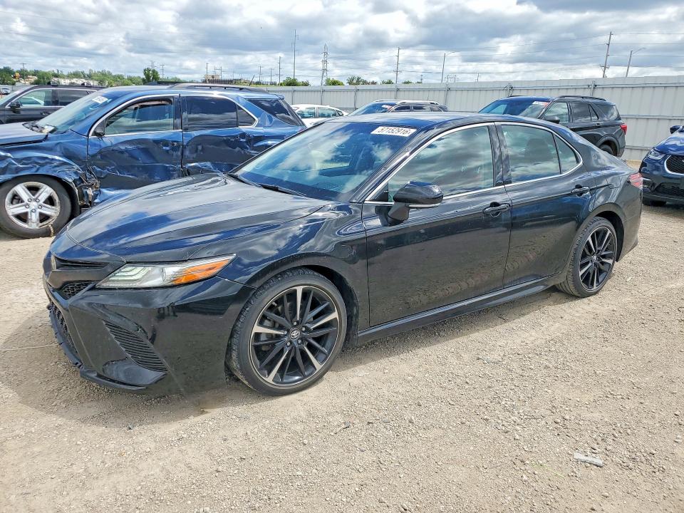 57152916 :رقم المزاد ، 4T1BZ1HK4JU013480 vin ، 2018 Toyota Camry مزاد بيع