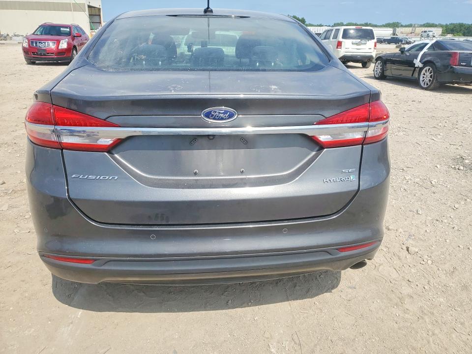 56125706 :رقم المزاد ، 3FA6P0LU6HR307436 vin ، 2017 Ford Fusion مزاد بيع
