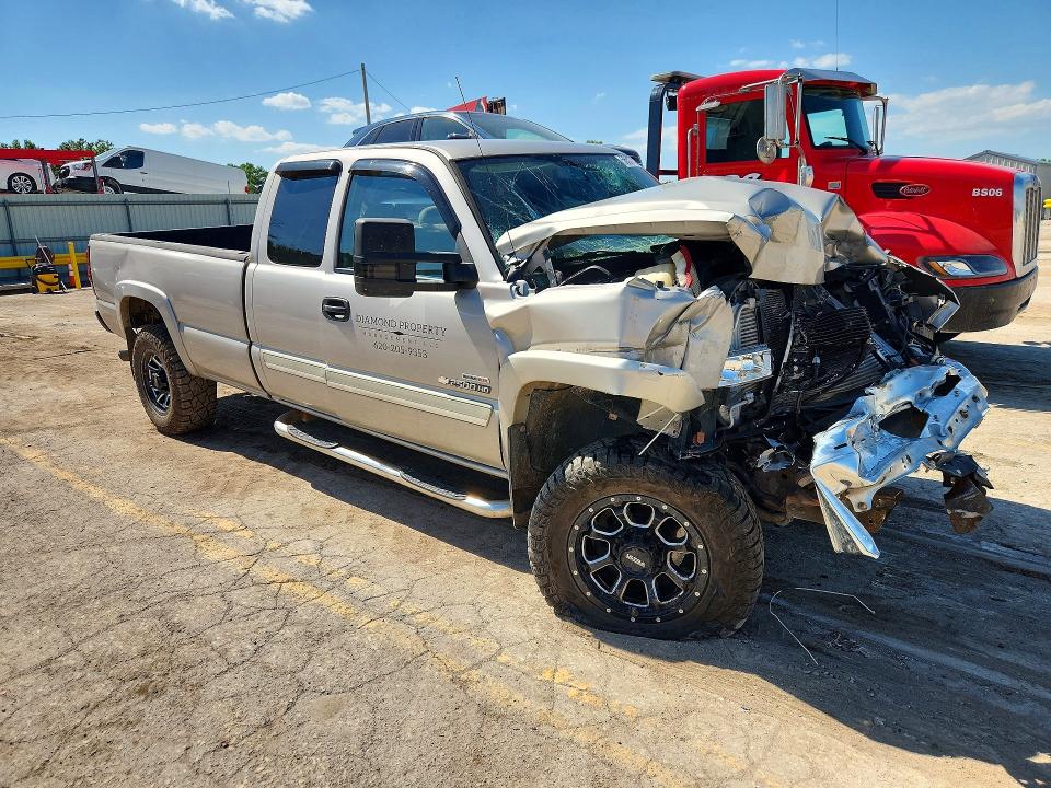 56517736 :رقم المزاد ، 1GCHC292X5E248731 vin ، 2005 Chevrolet Silverado مزاد بيع