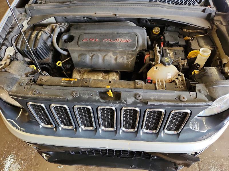 2015 Jeep Renegade მანქანა იყიდება აუქციონზე, vin: ZACCJBBT6FPC43005, აუქციონის ნომერი: 55824406
