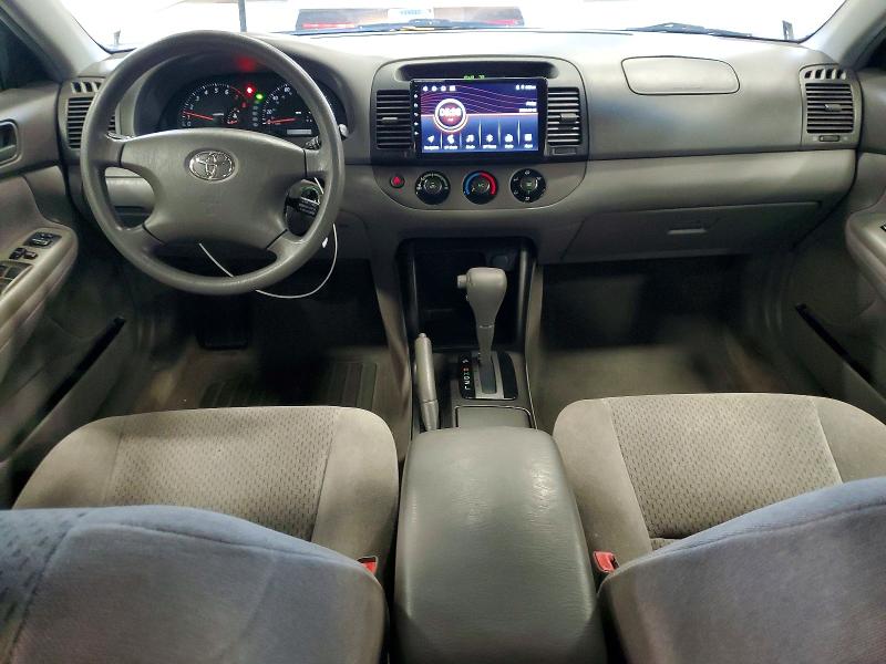 57215976 :رقم المزاد ، 4T1BE32K82U076907 vin ، 2002 Toyota Camry مزاد بيع
