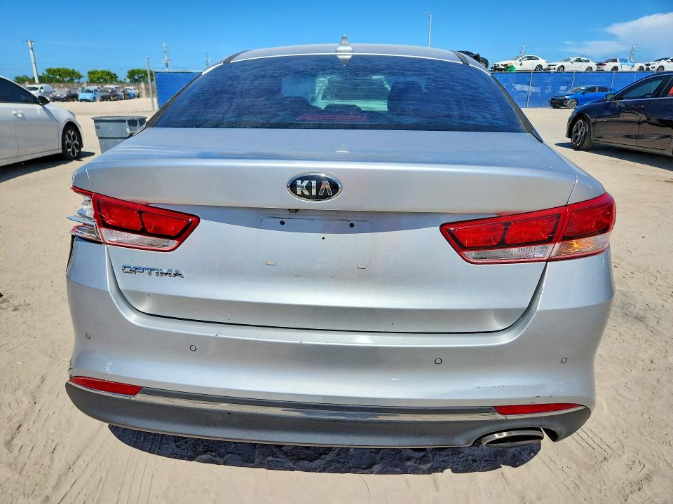 58174436 :رقم المزاد ، 5XXGT4L38JG255224 vin ، 2018 Kia Optima مزاد بيع