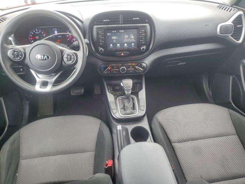 2021 Kia Soul მანქანა იყიდება აუქციონზე, vin: KNDJ23AU4M7737068, აუქციონის ნომერი: 57630446