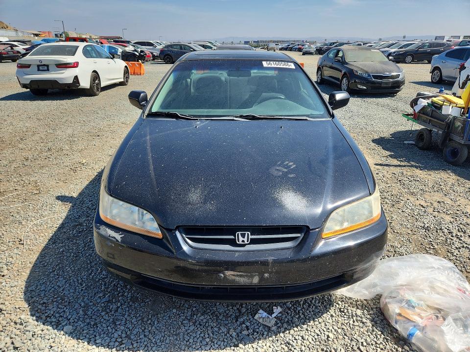 56160586 :رقم المزاد ، 1HGCG325XYA033727 vin ، 2000 Honda Accord مزاد بيع