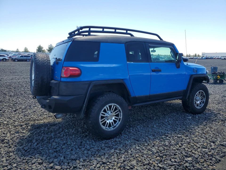 56048526 :رقم المزاد ، JTEBU11F370021579 vin ، 2007 Toyota Fj Cruiser مزاد بيع
