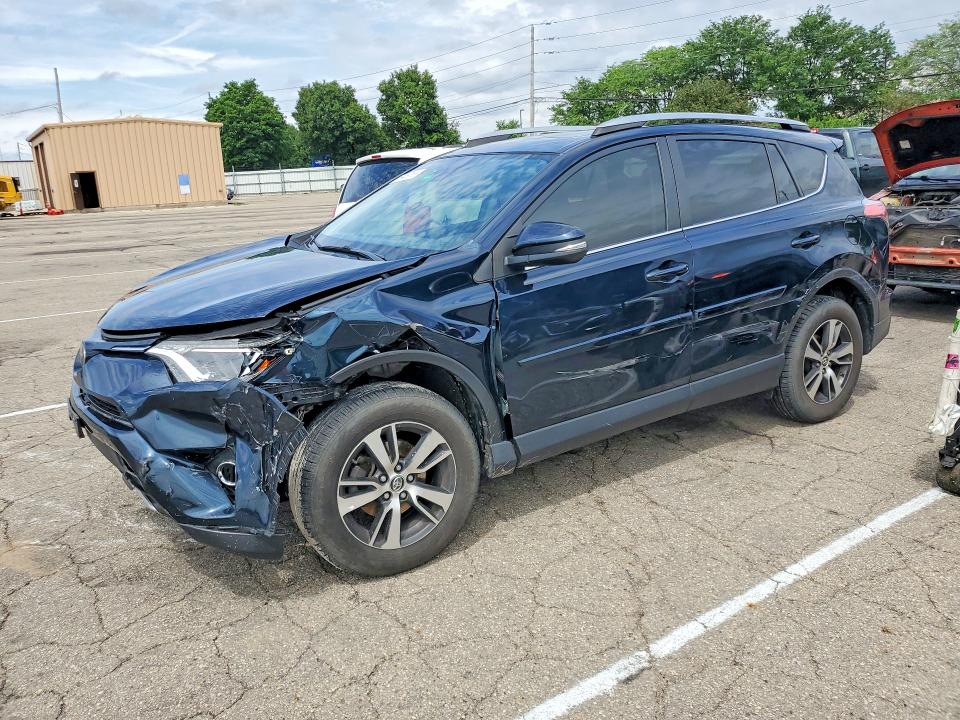 Продаж на аукціоні авто 2018 Toyota Rav4, vin: JTMRFREV5JJ741030, номер лоту: 58450186