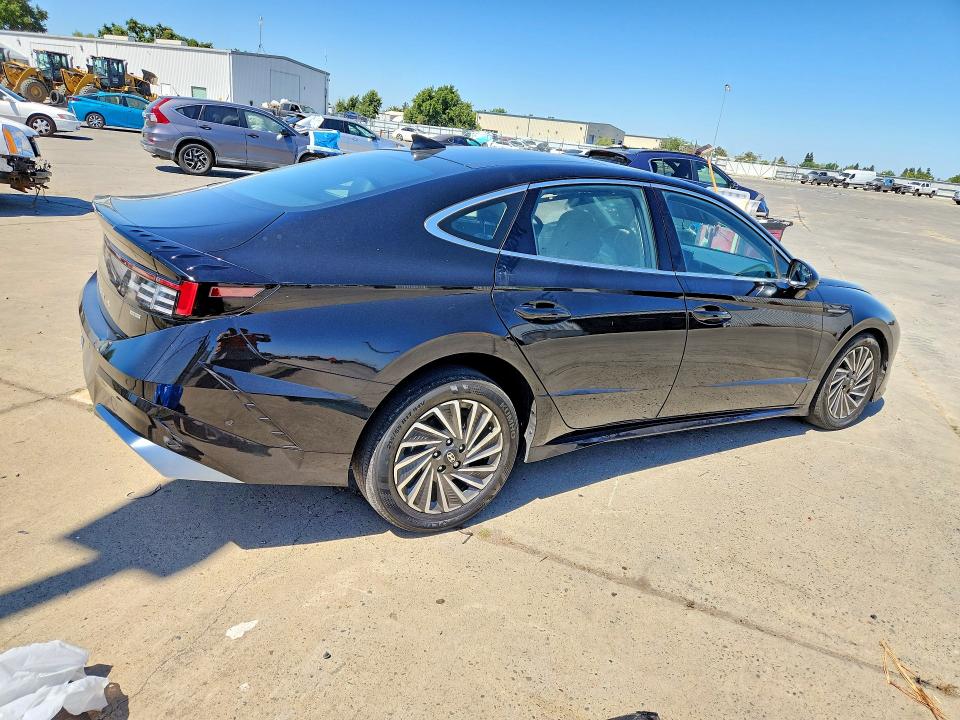 Продажа на аукционе авто 2024 Hyundai Sonata Hybrid, vin: KMHL54JJ7RA090084, номер лота: 58243696