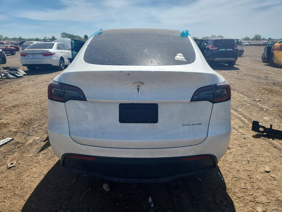 55586946 :رقم المزاد ، 7SAYGAEE1PF643559 vin ، 2023 Tesla Model Y مزاد بيع