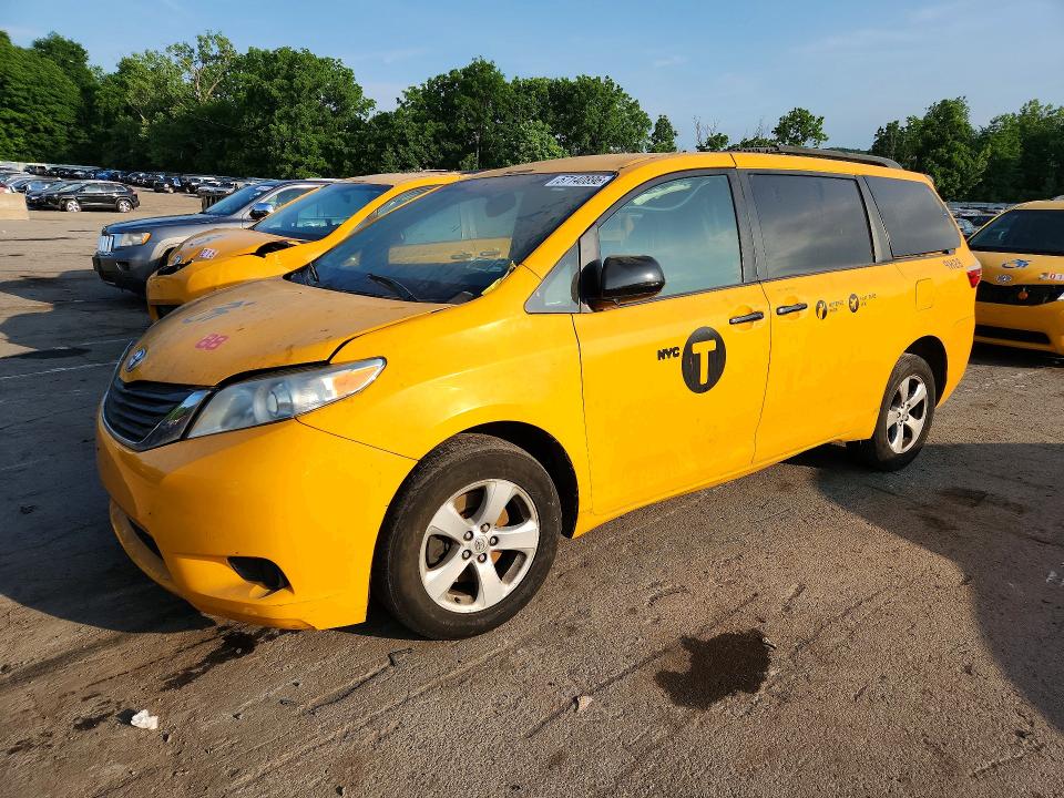 Продажа на аукционе авто 2017 Toyota Sienna, vin: 5TDKZ3DC4HS876051, номер лота: 57140896