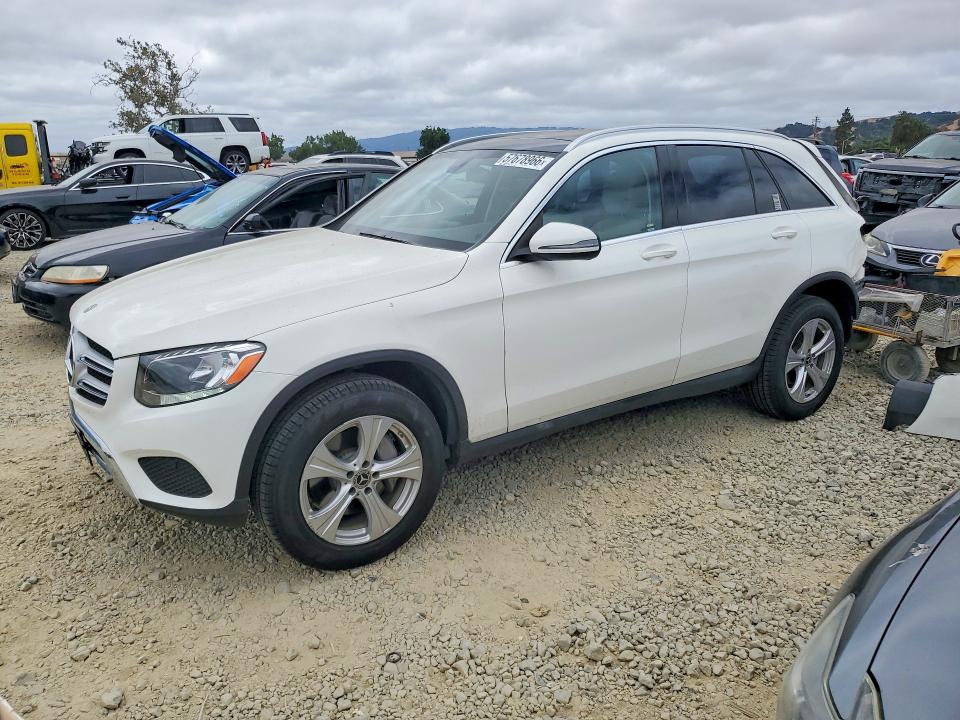 57678966 :رقم المزاد ، WDC0G4JB9JV098379 vin ، 2018 Mercedes-benz Glc مزاد بيع