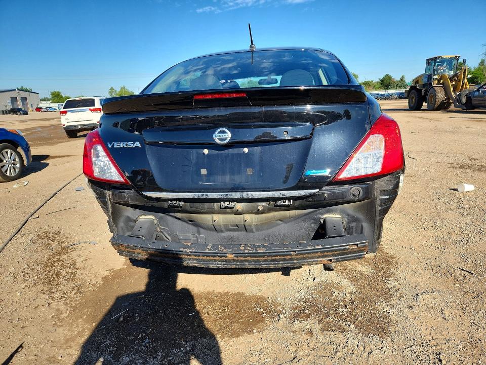 2015 Nissan Versa მანქანა იყიდება აუქციონზე, vin: 3N1CN7AP7FL881829, აუქციონის ნომერი: 58388236