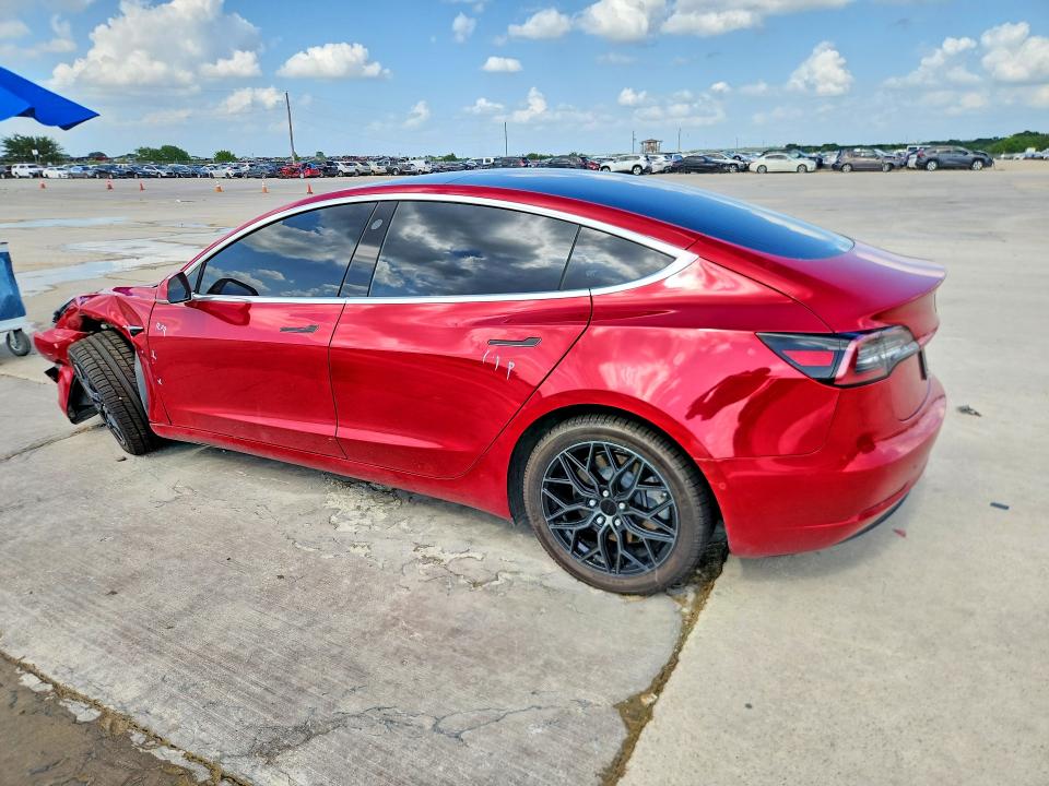 56491826 :رقم المزاد ، 5YJ3E1EAXLF703570 vin ، 2020 Tesla Model 3 مزاد بيع