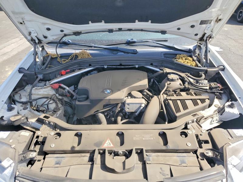 56602896 :رقم المزاد ، 5UXXW3C54F0F89201 vin ، 2015 Bmw X4 مزاد بيع