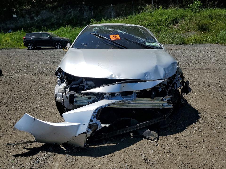 Продажа на аукционе авто 2022 Toyota Corolla, vin: JTDEAMDE3NJ059271, номер лота: 56616786