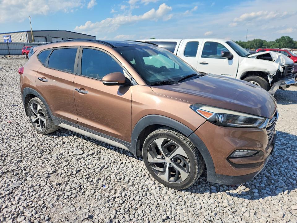 Продажа на аукционе авто 2017 Hyundai Tucson, vin: KM8J33A27HU370018, номер лота: 55021886