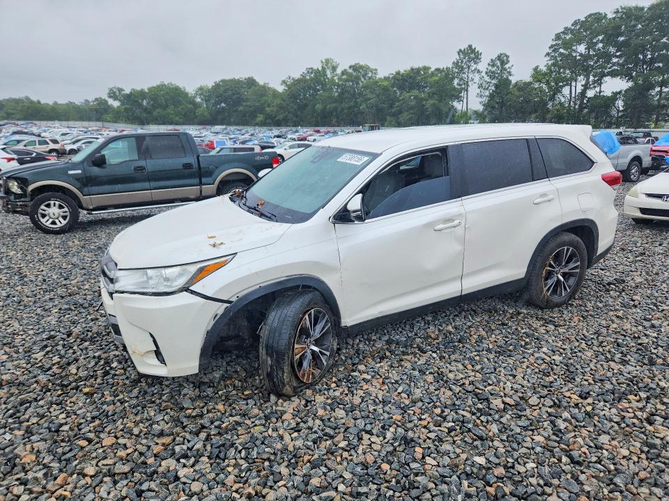 57388156 :رقم المزاد ، 5TDZARFH1KS054770 vin ، 2019 Toyota Highlander مزاد بيع
