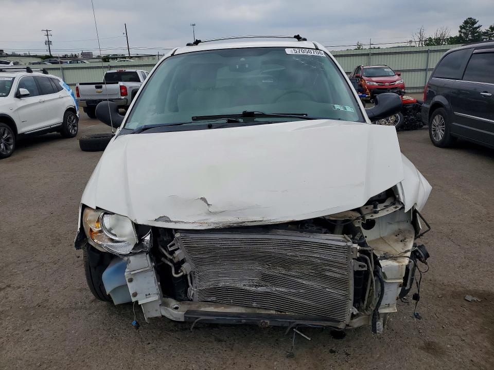 2005 Chrysler Town & Country მანქანა იყიდება აუქციონზე, vin: 2C8GP64L95R470718, აუქციონის ნომერი: 57050706