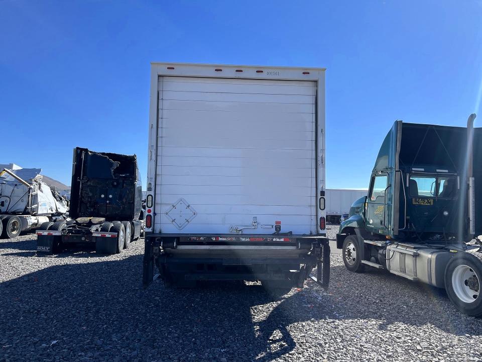 2005 Freightliner M2 მანქანა იყიდება აუქციონზე, vin: 1FVACXCS15HU04682, აუქციონის ნომერი: 52616806