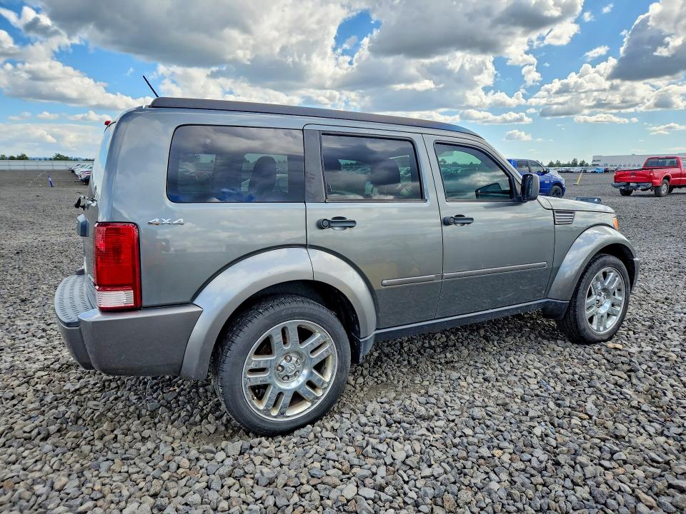 56860766 :رقم المزاد ، 1D4PU4GK2BW604508 vin ، 2011 Dodge Nitro مزاد بيع
