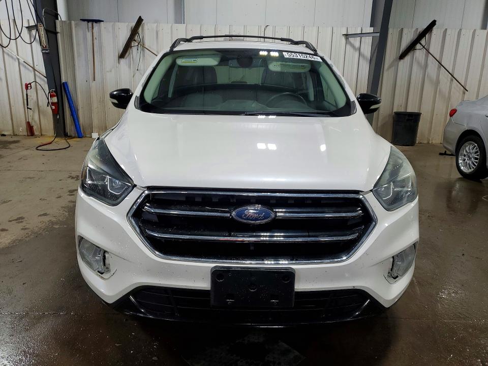 Продажа на аукционе авто 2017 Ford Escape, vin: 1FMCU9J98HUA26607, номер лота: 55315246