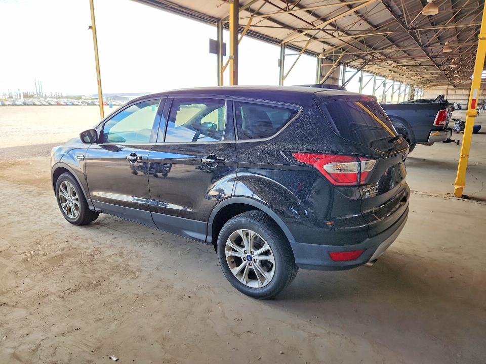 57608126 :رقم المزاد ، 1FMCU9GD5HUB80834 vin ، 2017 Ford Escape مزاد بيع